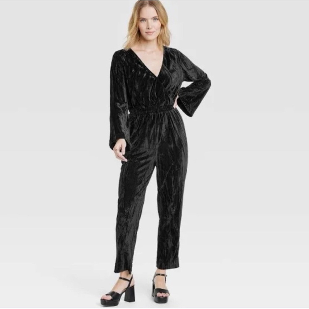 A New Day NWT Black Velvet Bell Sleeve Jumpsuit XS Whimsigoth Party Feminine